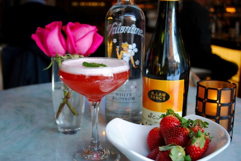 Valentine specials galore: $220 for dinner for 2 at 220